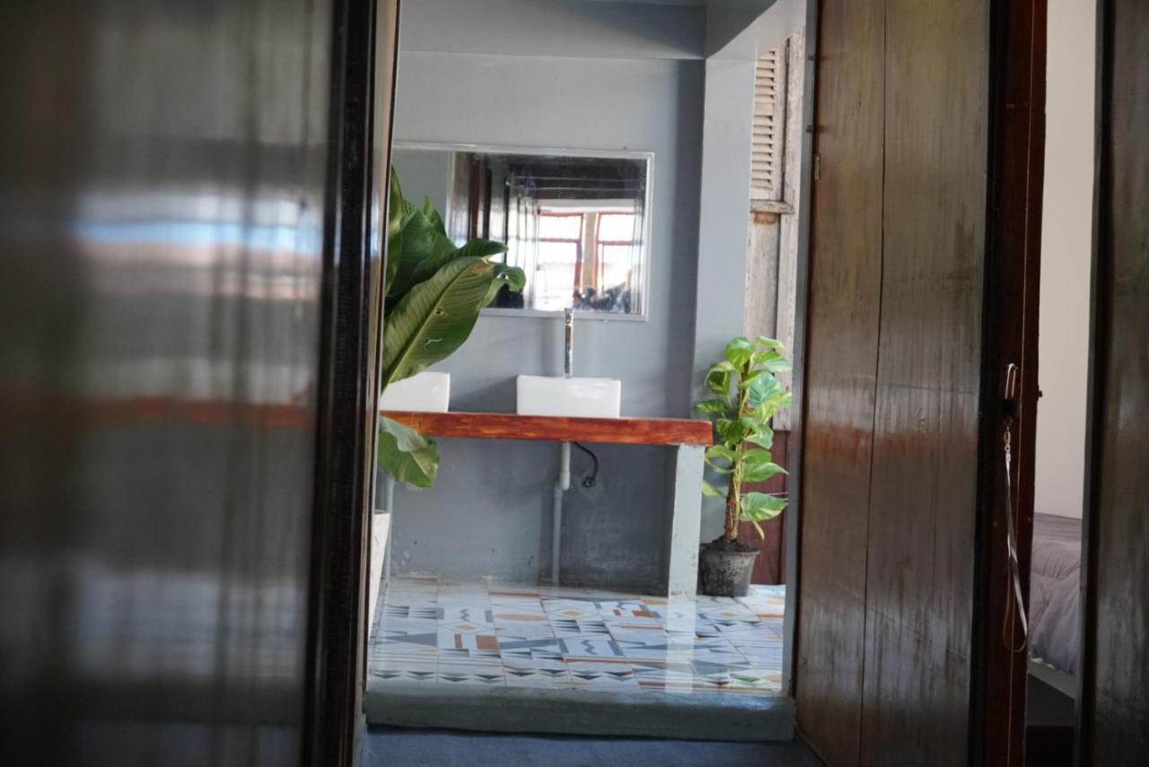 White Rose Guesthouse Kaoh Touch Dış mekan fotoğraf